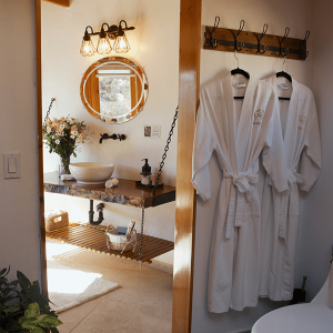 amastia-villa-bath-robes-valle-de-guadalupe